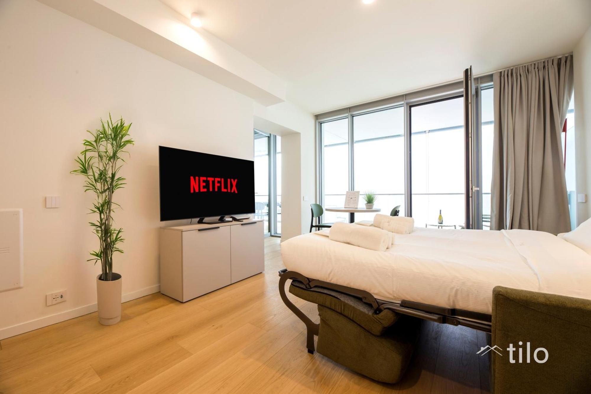 Waterfront Luxury Studio, Free Parking, Ac, Netflix & Wifi By Tilo Lux Apartment